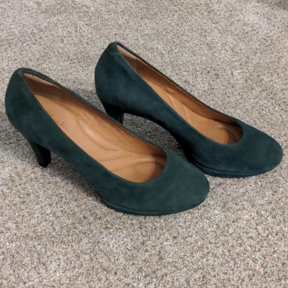 Green Sude Clark's Indigo heels